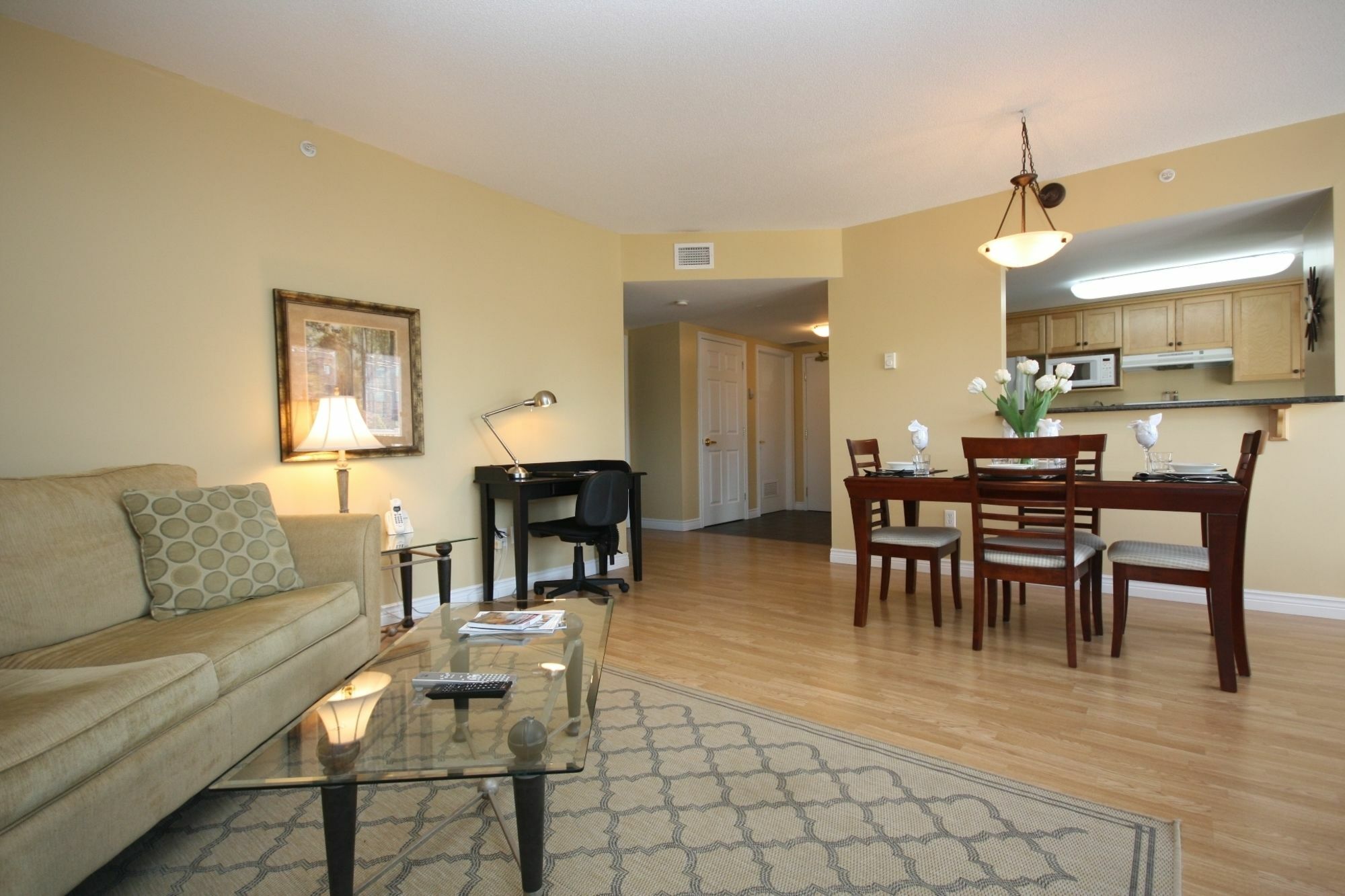 Premiere Suites מונקטון מראה חיצוני תמונה